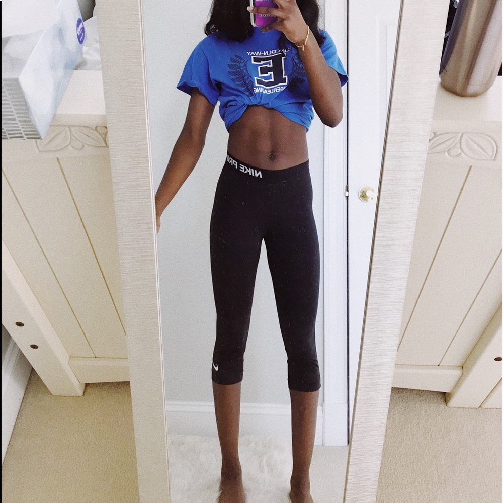 Nike Capris  (24 HOUR SALE❗️)